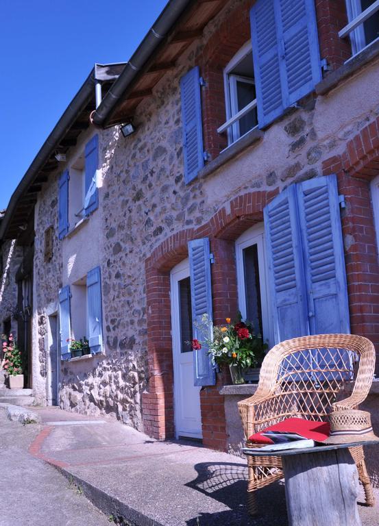 ホテル La Ferme Aux Abeilles アンビエルル エクステリア 写真